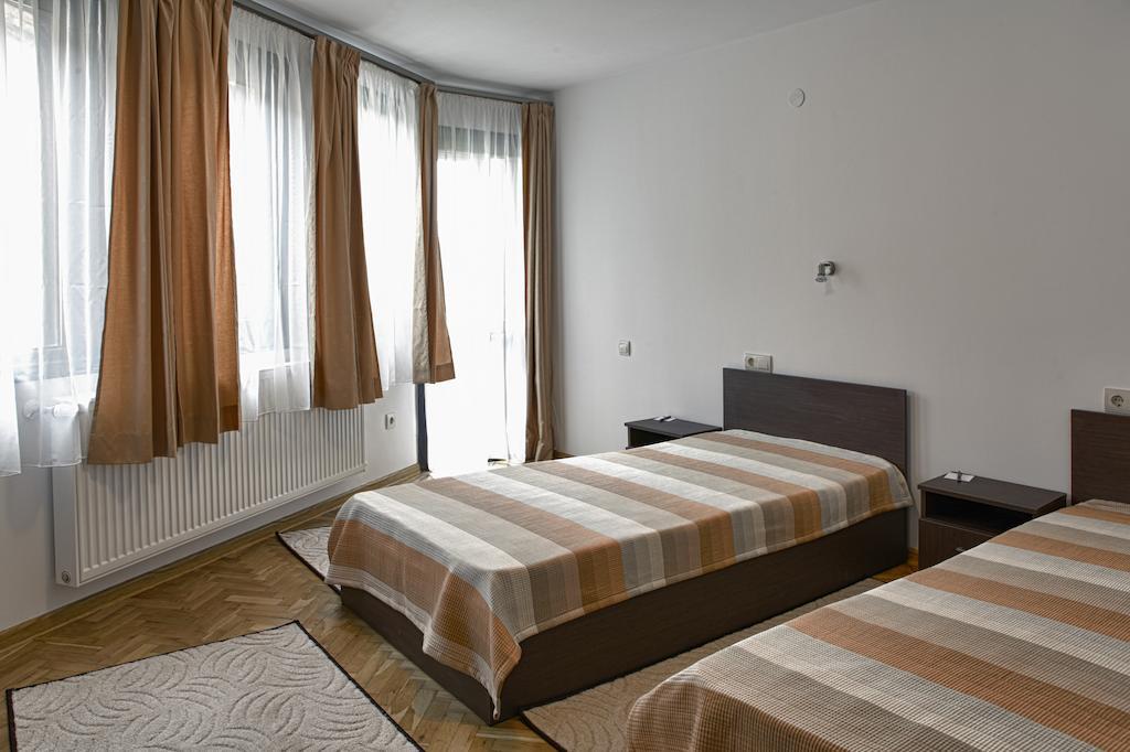 Pepi Guest House Veliko Tŭrnovo Eksteriør bilde