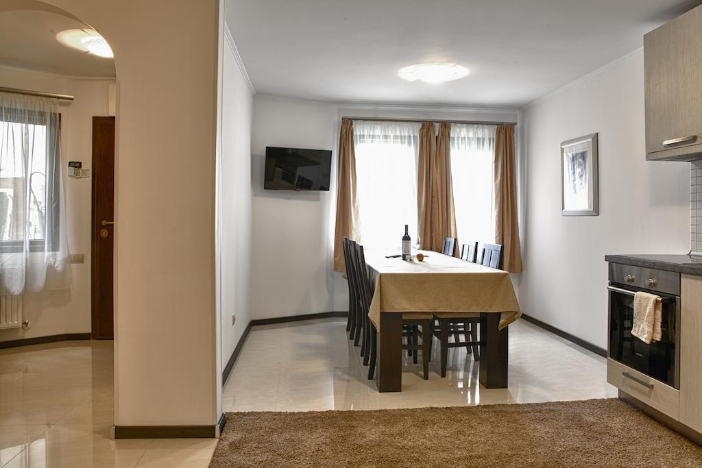 Pepi Guest House Veliko Tŭrnovo Rom bilde